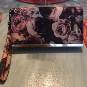 Ladies Rose designed Wrist Wallet